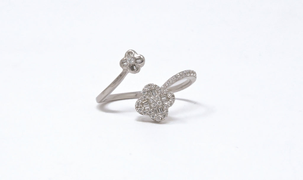 Clover Bloom Silver Ring & Bangle Set