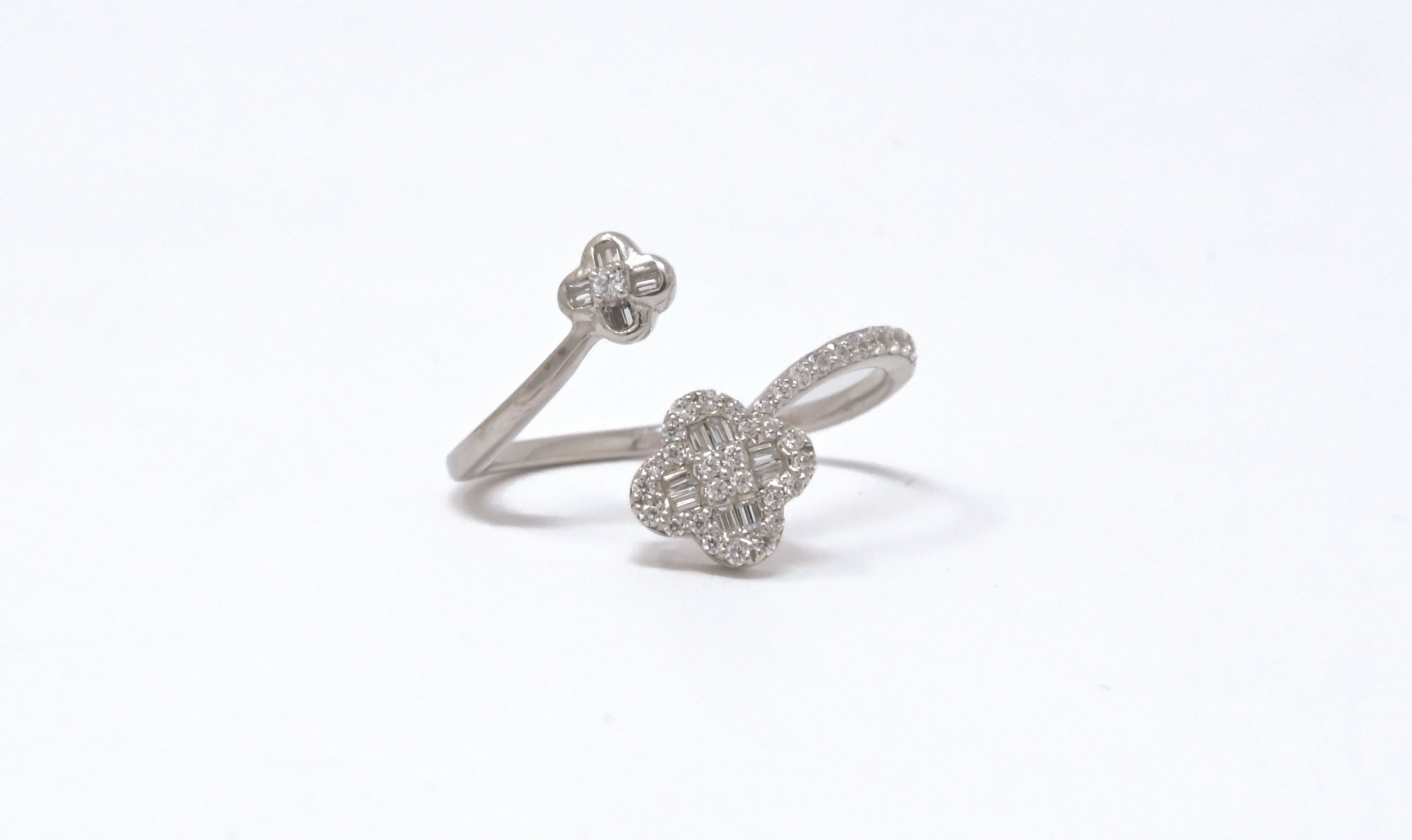Clover Bloom Silver Ring & Bangle Set