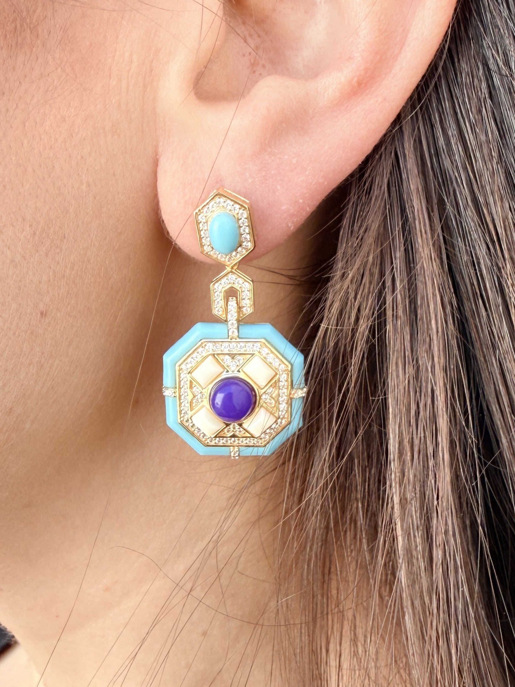 Azure Regal Pendant Necklace