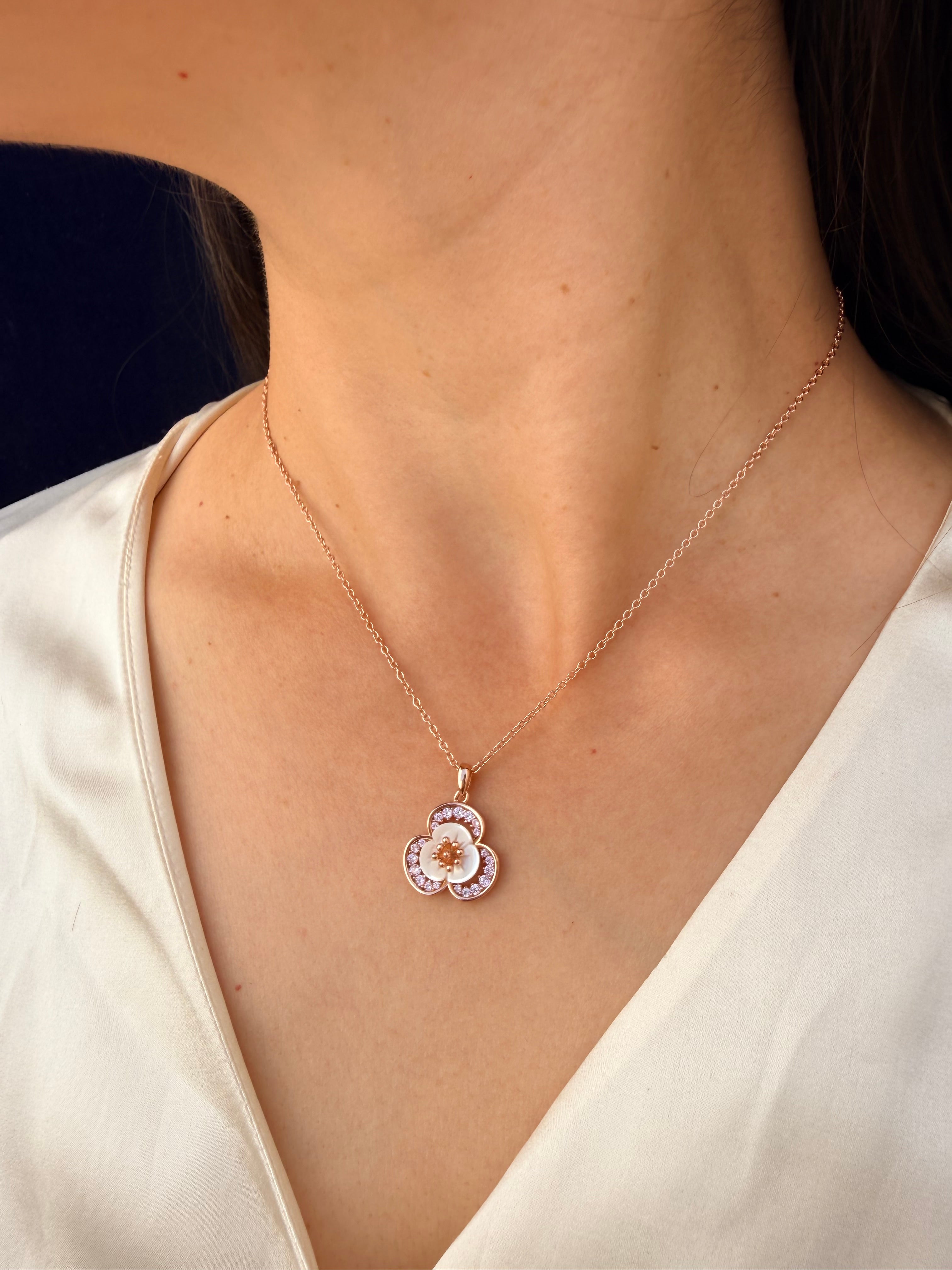Blossom Halo Pendant Set