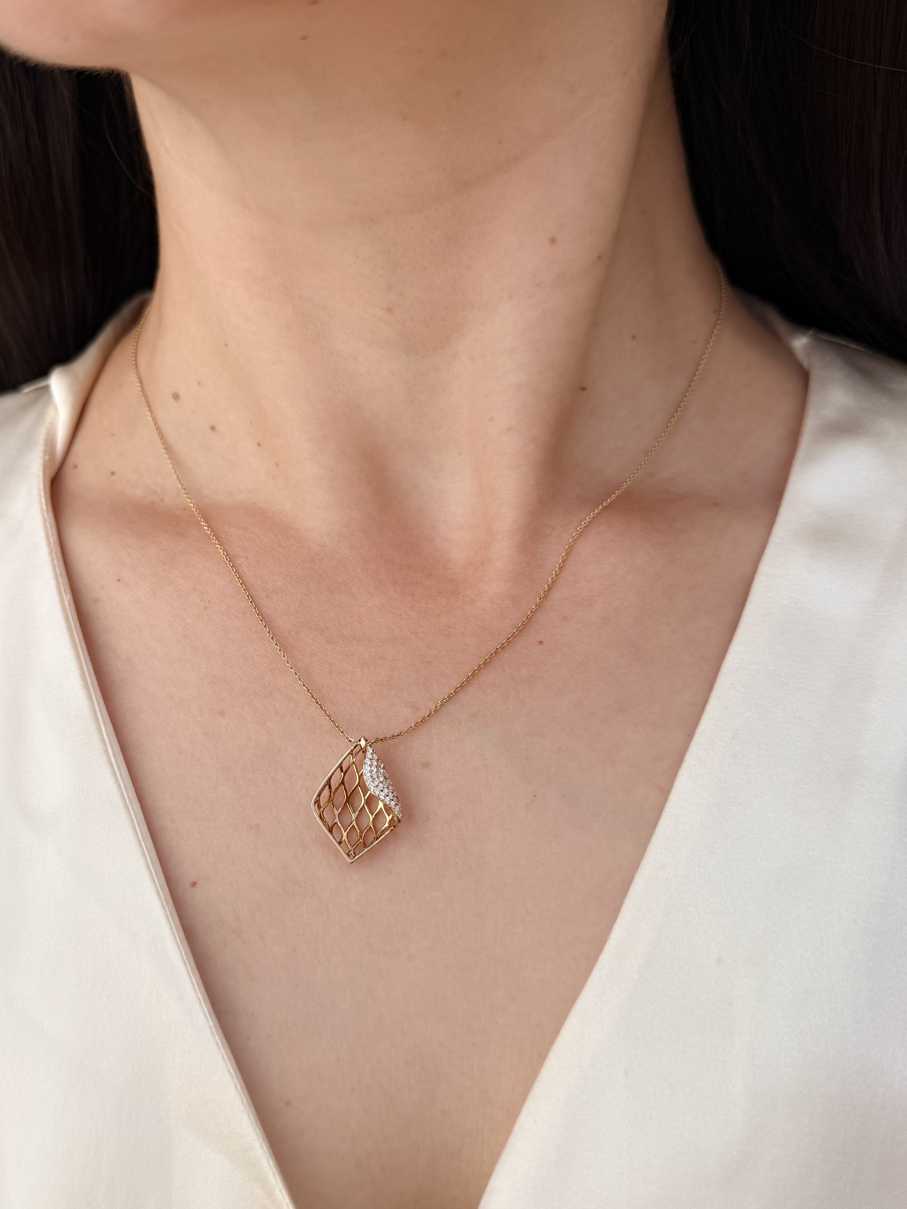 Zari Pendant Necklace