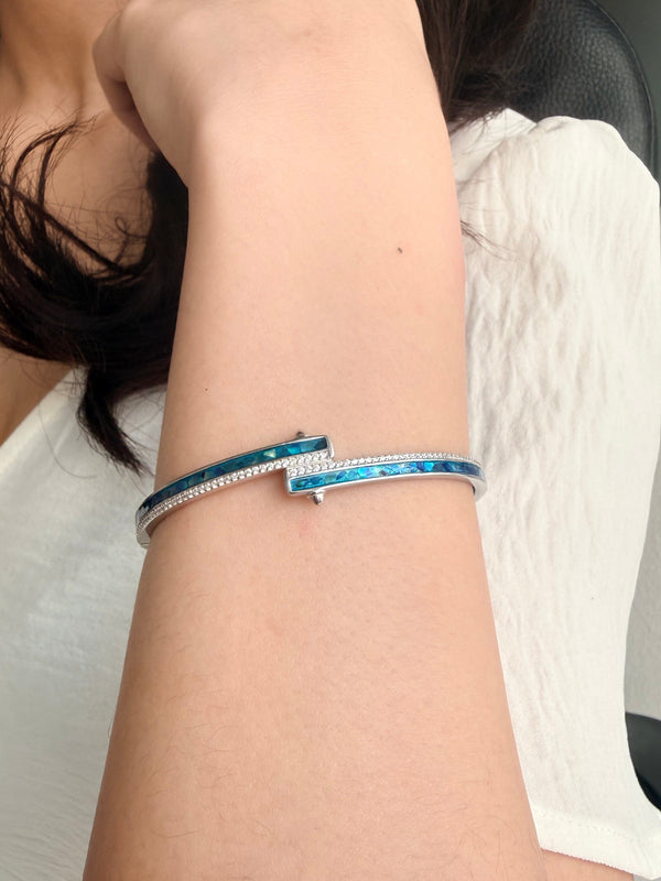Aurora Cuff