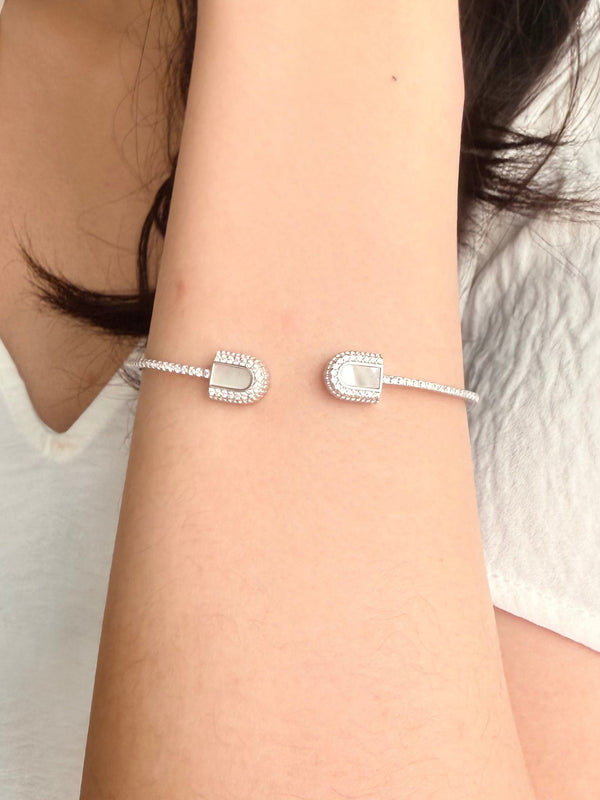 Mira Glow Cuff