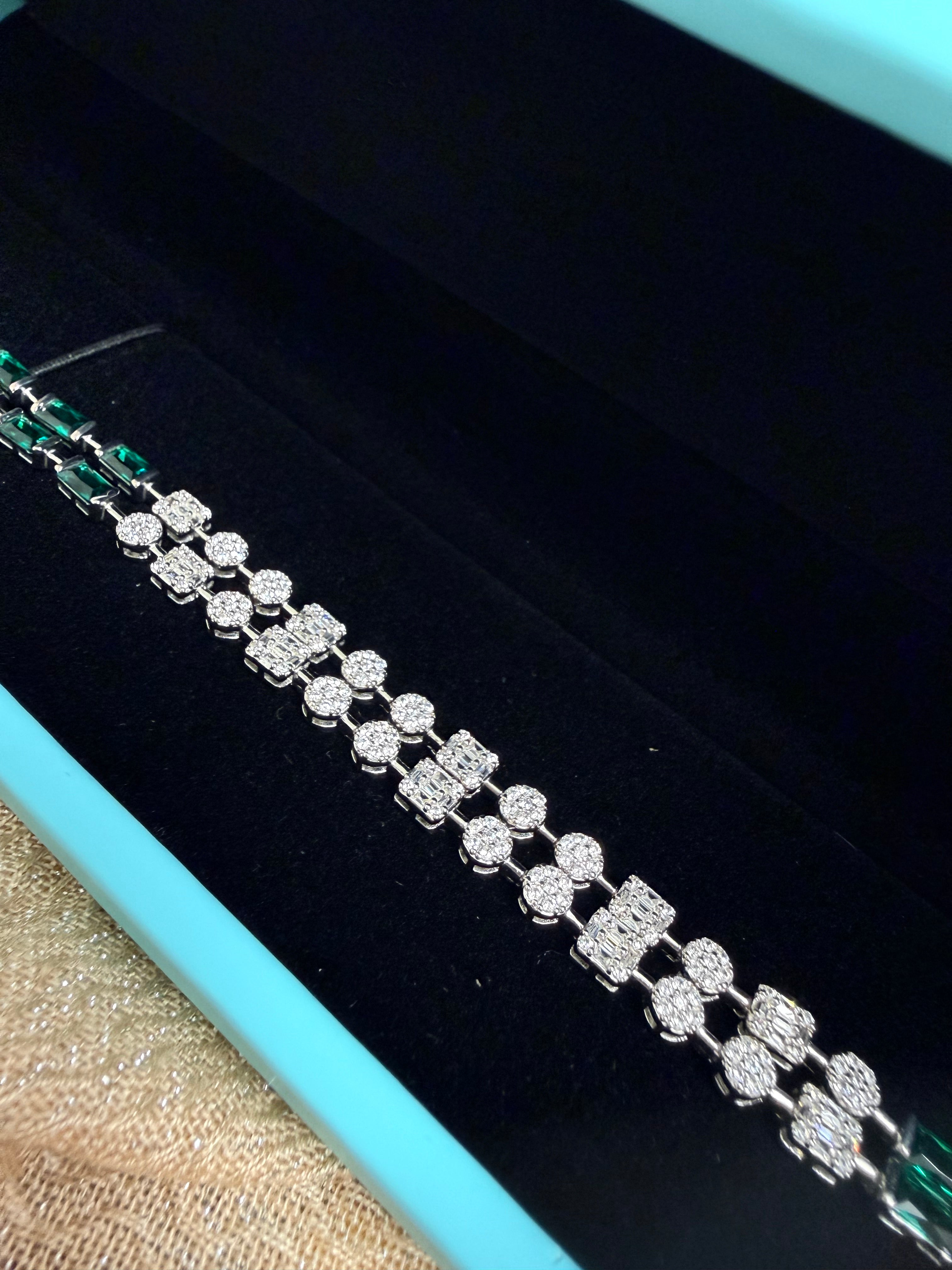 Mira Link Bracelet