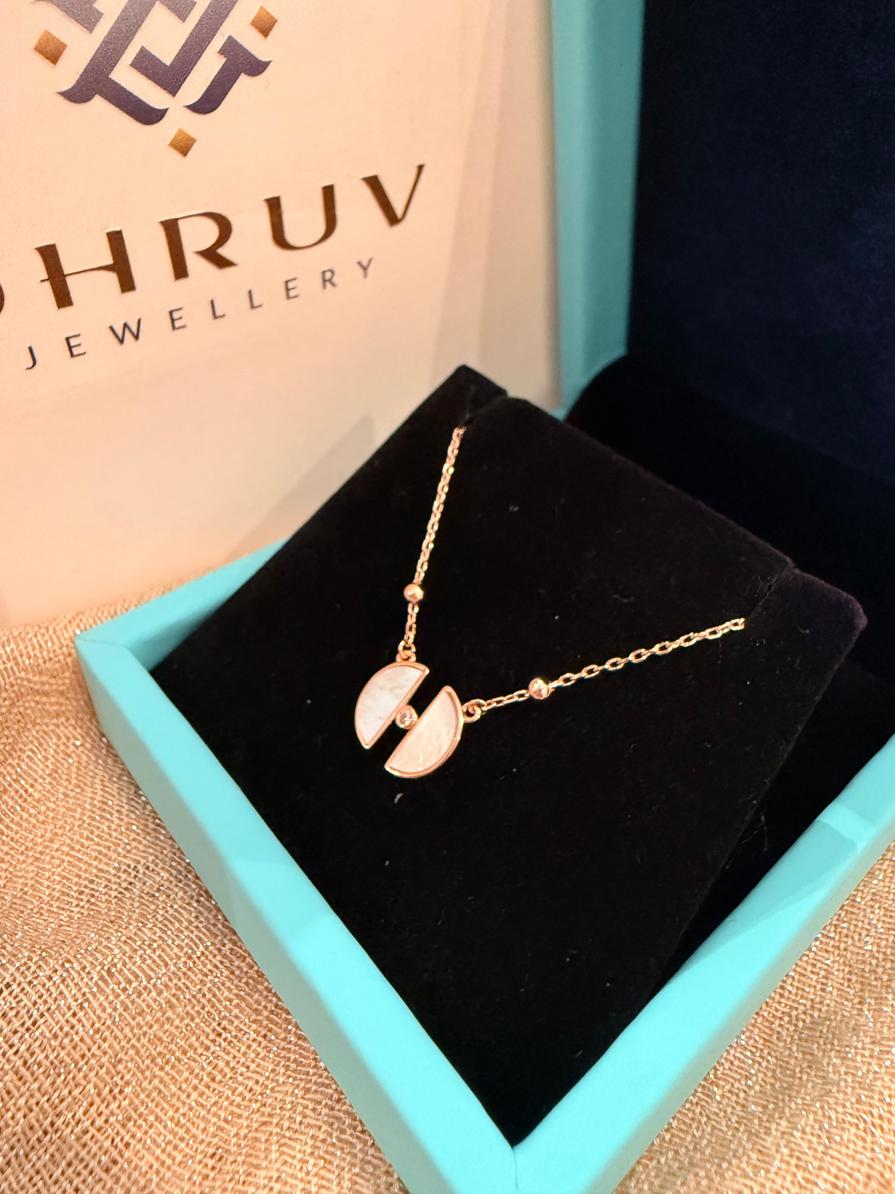 Aveline Necklace