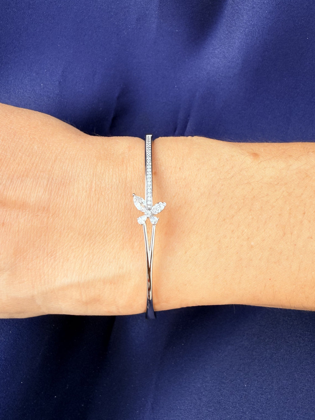 Petal Spark Bangle