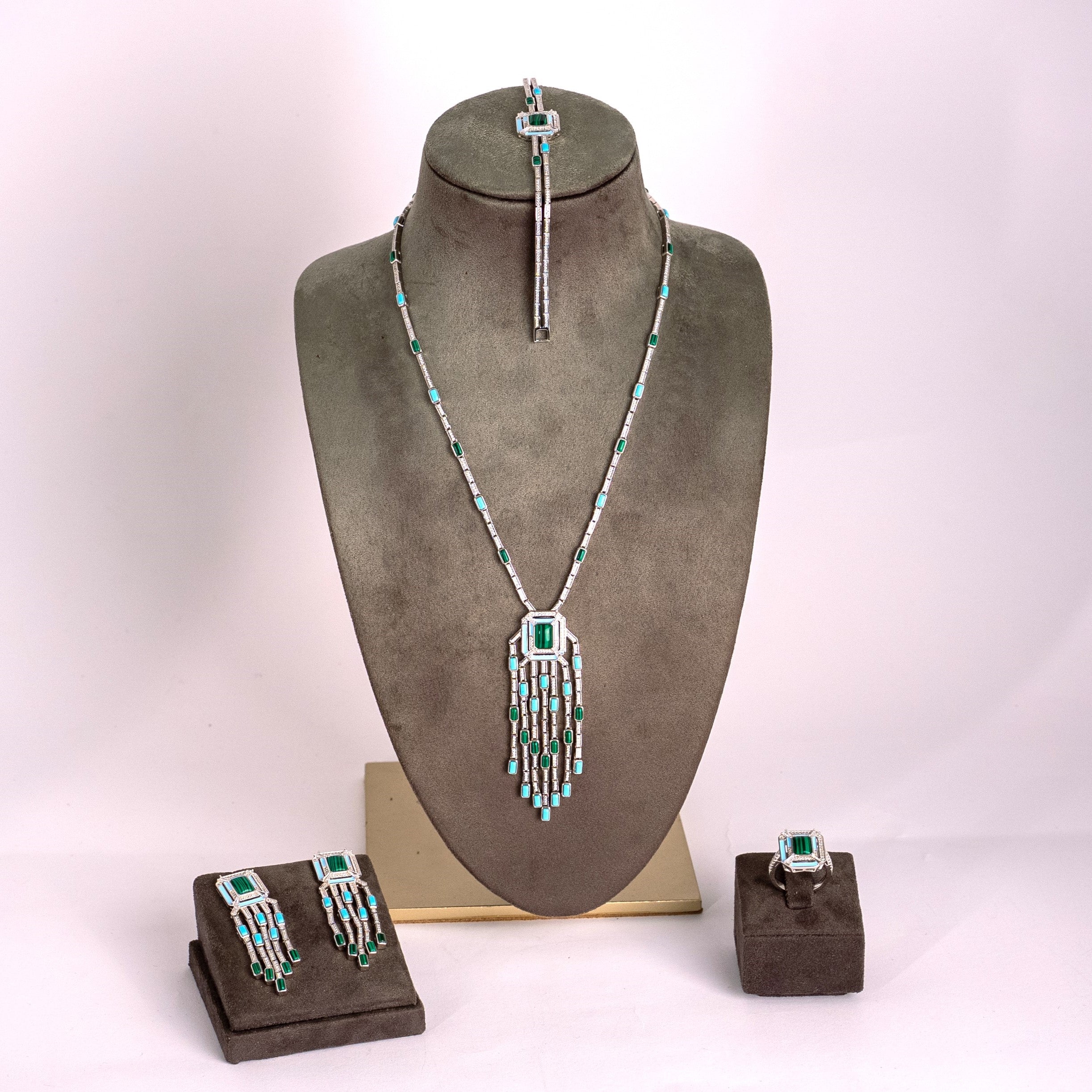 Safa Necklace Set