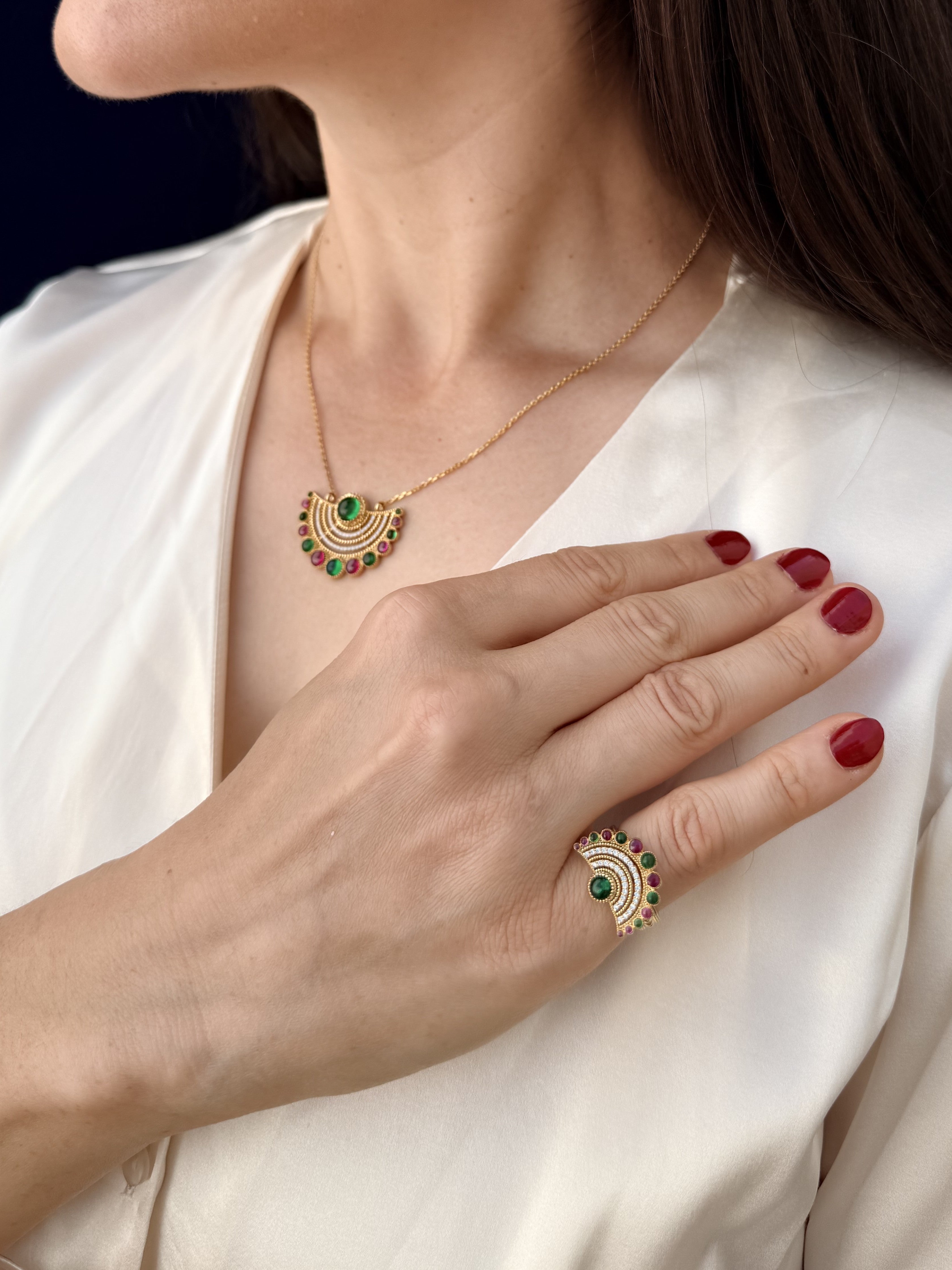 Heritage Arc Necklace